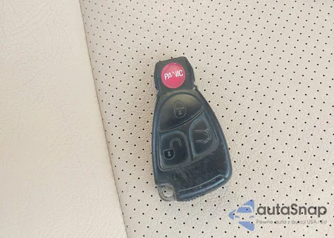 2002 Mercedes-Benz C 240 из США, поврежденный, VIN WDBRF61J72F207922